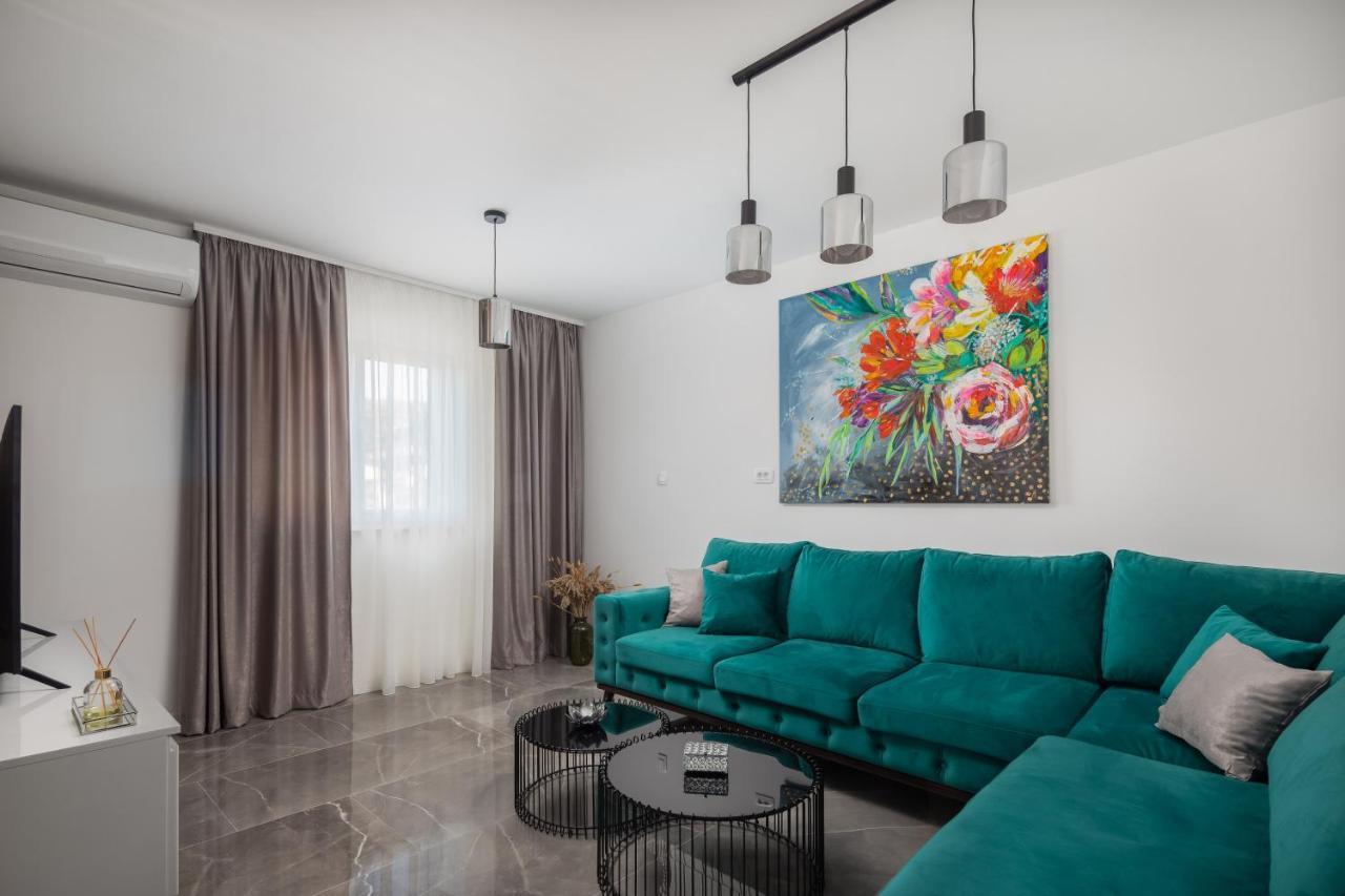 Apartments Villa Maracella Марина Экстерьер фото